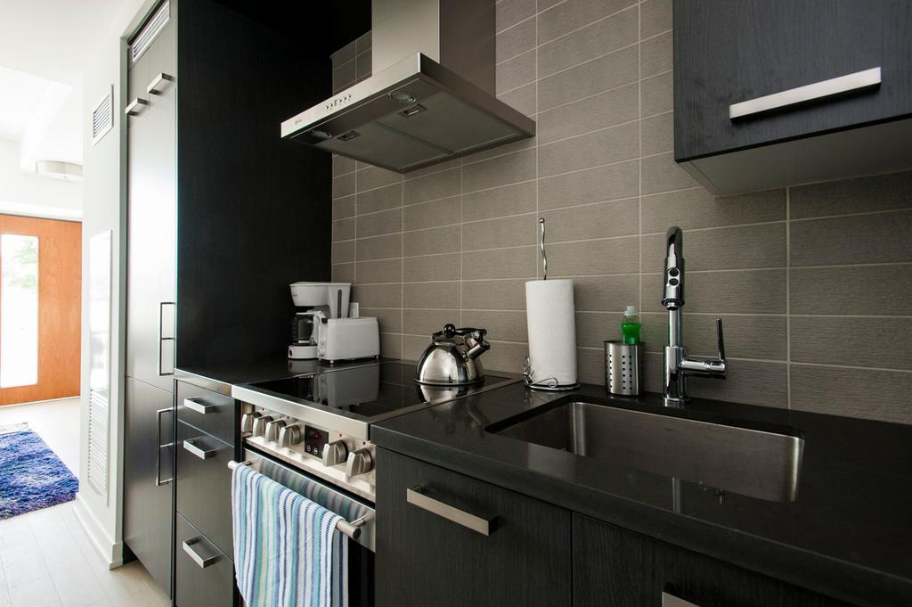 Elites Suites - One Bedroom Townhouse Condo Toronto Exterior foto